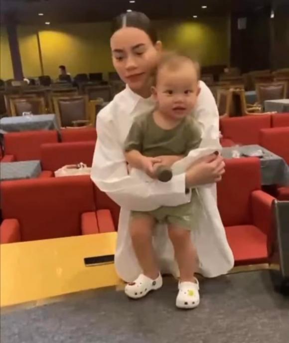 ca sĩ Hồ Ngọc Hà, sao Việt