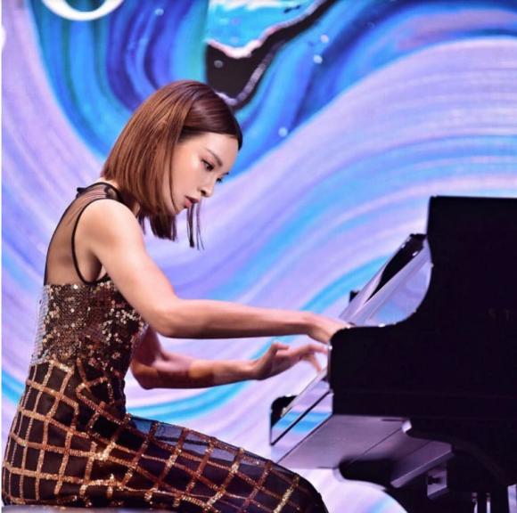 nghệ sĩ dương cầm, Nữ thần piano, 