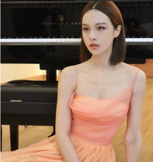 nghệ sĩ dương cầm, Nữ thần piano, 