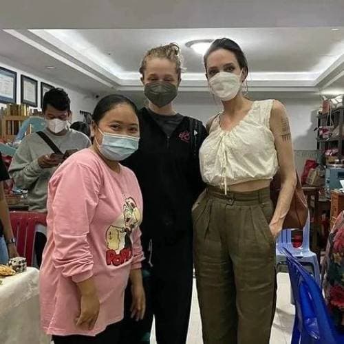 Shiloh Jolie Pitt, angelina jolie, con gái angelina jolie, sao hollywood 