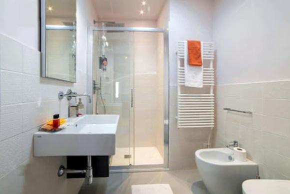làm sạch nhà tắm, mẹo hay, cách vệ sinh phòng tắm