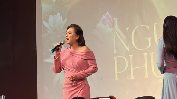 ca sĩ Phương Loan, sao Việt