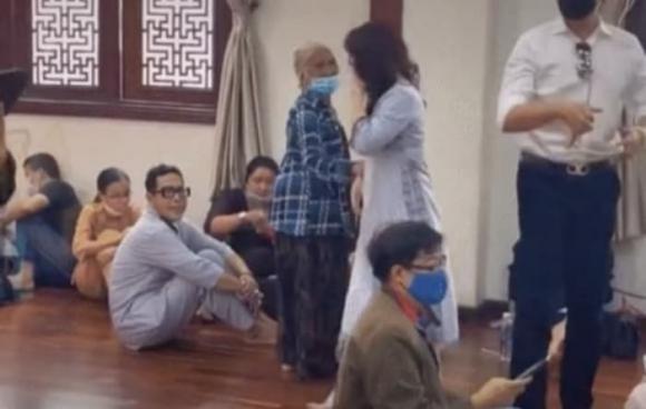 nsut-kim-tieu-long-mang-22tro-tren22-vi-bi-cat-ghep-clip-to-vo-le-voi-nghe-hong-sap-cu-dan-mang-nhac-ngay-den-nguoi-nay-de-khia-lai-6-ngoisaovn-w700-h445 5