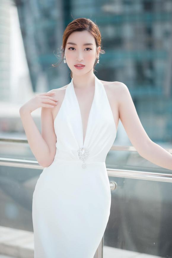Đỗ Mỹ Linh, Đỗ Mỹ Linh ngực lép, sao việt 