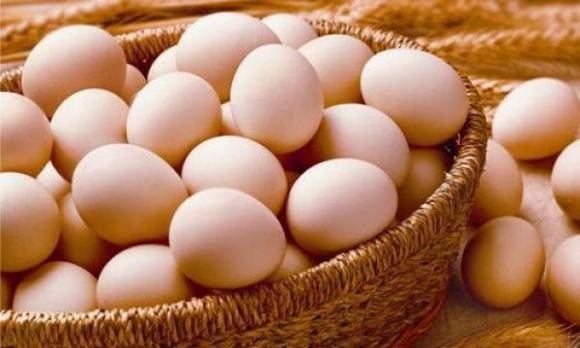 trứng, mua trứng, chọn trứng ngon, trứng bị đốm