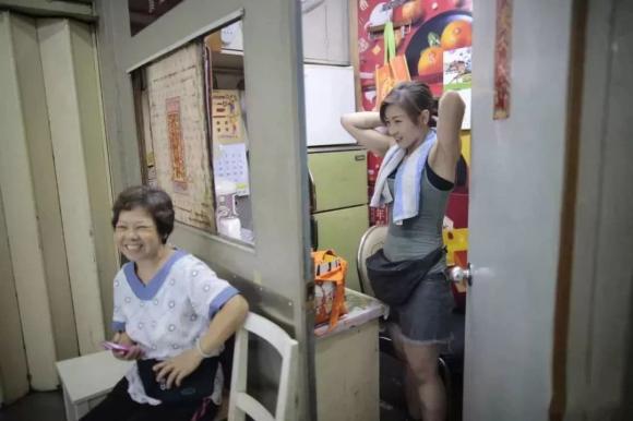 Chu Thiên Bội, hotgirl bốc vác