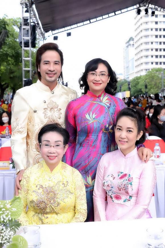 Đoàn Minh Tài, lễ hội áo dài, sao việt