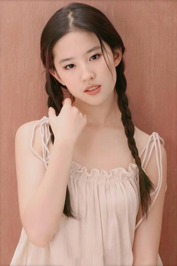 Lưu Diệc Phi, Trương Dư Hi, sao Hoa ngữ