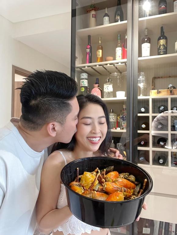 MC Liêu Hà Trinh, sao Việt