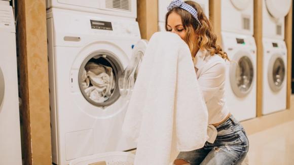 mùi mốc trên quần áo, cách khử mùi mốc, kiến thức 
