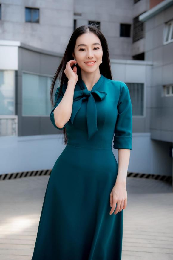 Phương Anh, Phương Anh dẫn chương trình VTV, Á hậu của VTV 