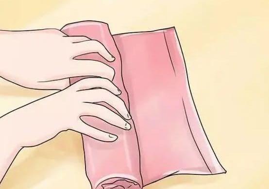 cách loại bỏ vết nhăn trên quần áo, bàn là, quần áo bị nhăn, mẹo vặt