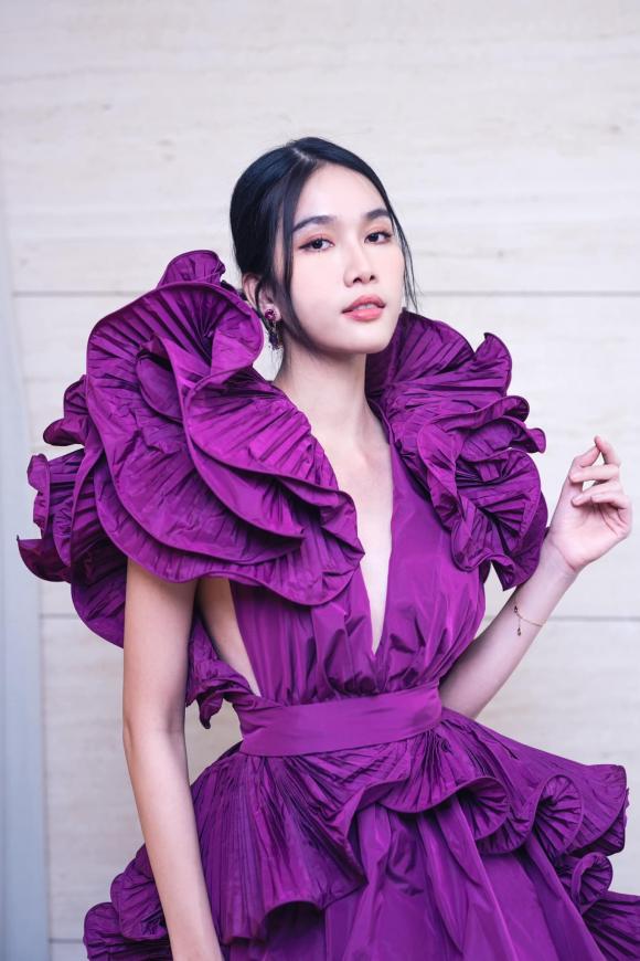 Phương Anh, Phương Anh dẫn chương trình VTV, Á hậu của VTV 