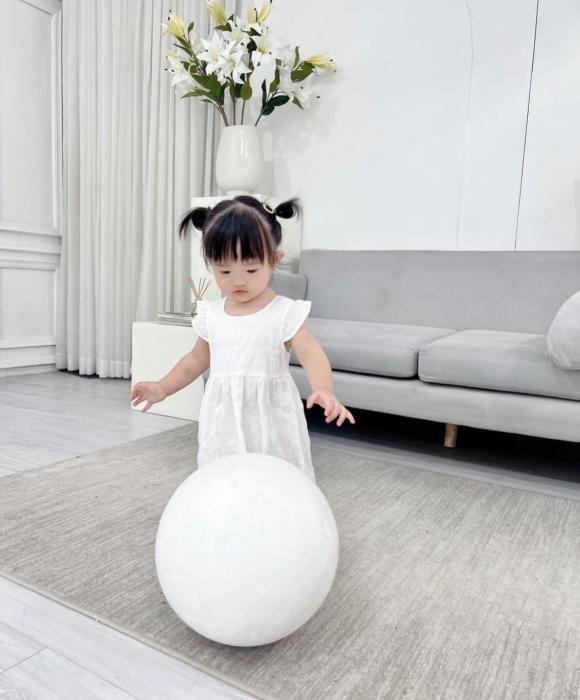 con gái đông nhi, sao việt 