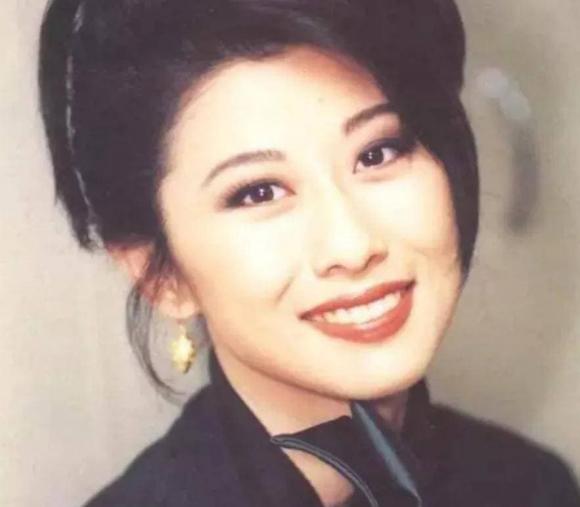 sao Hoa ngữ,Diệp Tịnh Văn,Lâm Tử Tường,Ngô Chính Nguyên,Phí Tường