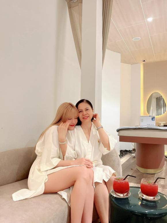 Thiều Bảo Trâm, Sao Việt, Nữ ca sĩ