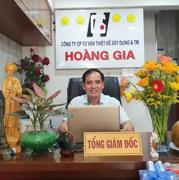 Nhạc sĩ Phan Hùng, Công ty Hoàng Gia