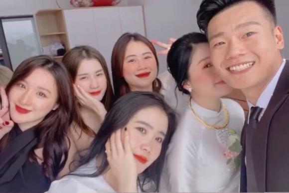 đám hỏi cầu thủ Thành Chung, trung vệ Nguyễn Thành Chung, vợ của Thành Chung