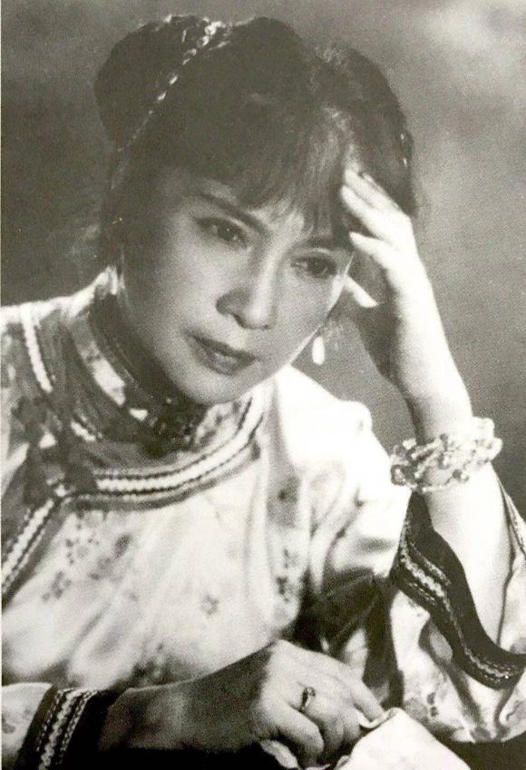 sao Hoa ngữ,Tần Di,Trần Thiên Quốc,Kim Diệm