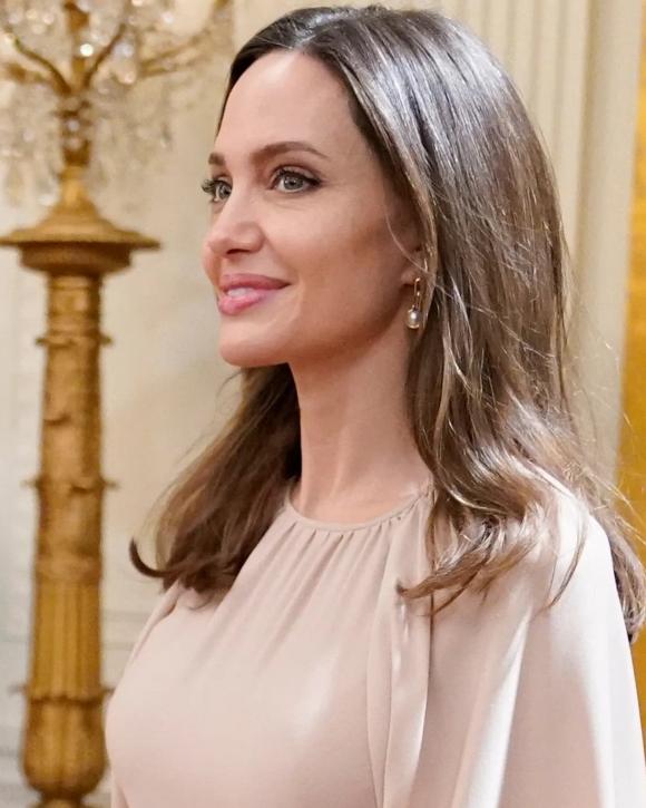 angelina jolie, eating habits, hollywood stars