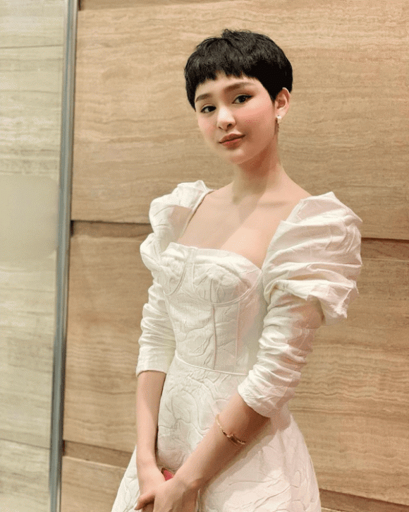 hiền hồ, sao việt, hiền hồ quen đại gia, ca sĩ hiền hồ 
