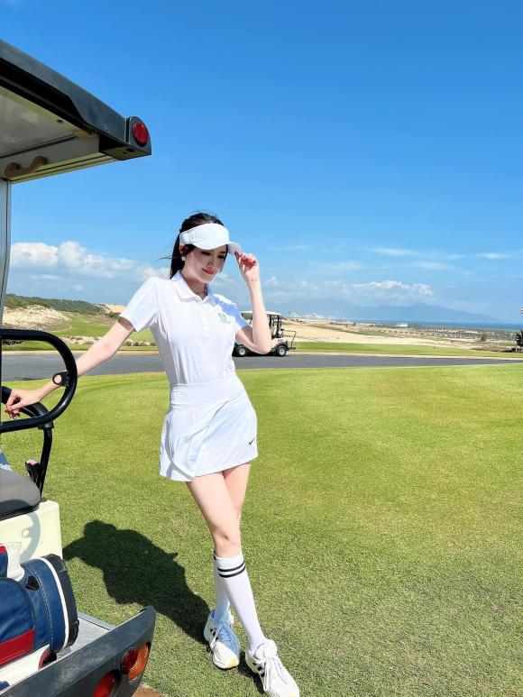  hot girl, chơi golf, chi phí chơi golf 