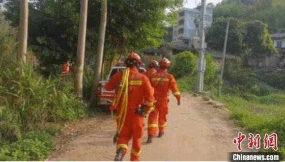 rơi máy bay ở trung quốc, máy bay chở 132 người, máy bay rơi, tai nạn hàng không, chuyến bay MU5735