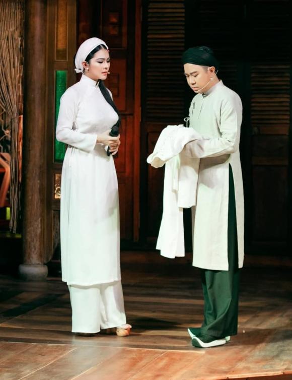 diễn viên Vân Trang,nữ diễn viên Vân Trang,sao Việt