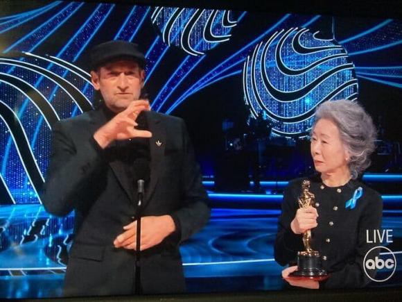 Youn Yuh Jung, Oscar 2022, sao hàn