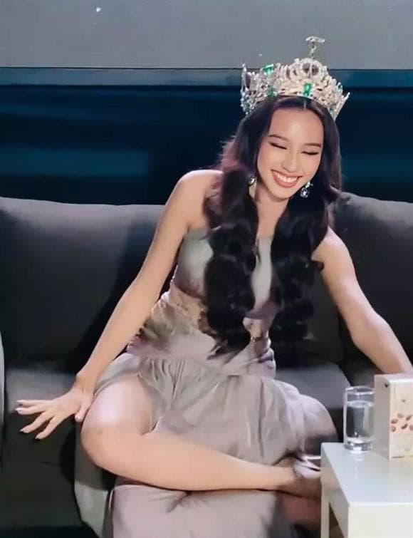 hoa hậu thùy tiên, sao việt, thùy tiên, miss grand