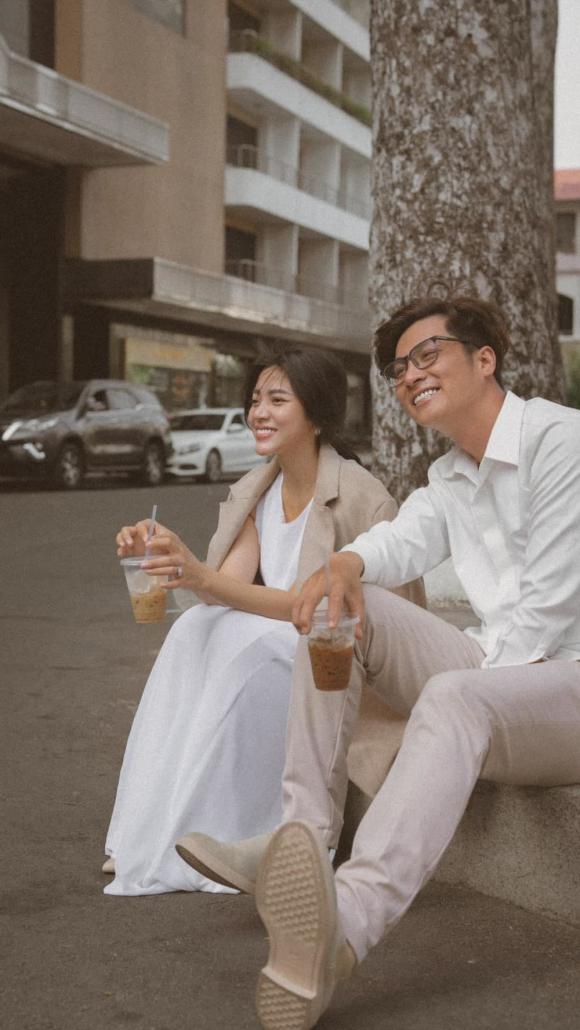 ca sĩ Lâm Khánh Chi, sao Việt
