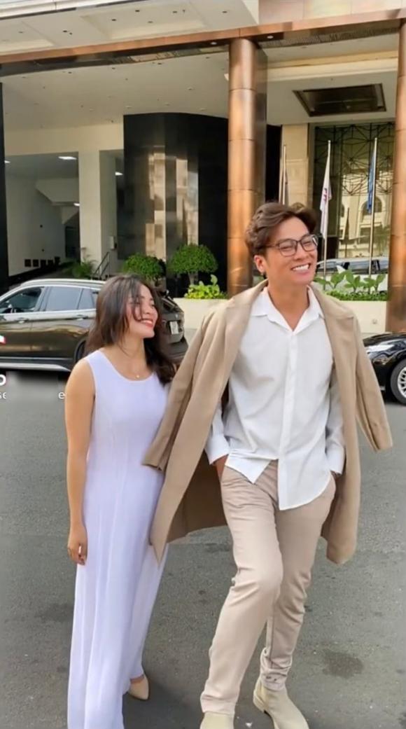 ca sĩ Lâm Khánh Chi, sao Việt