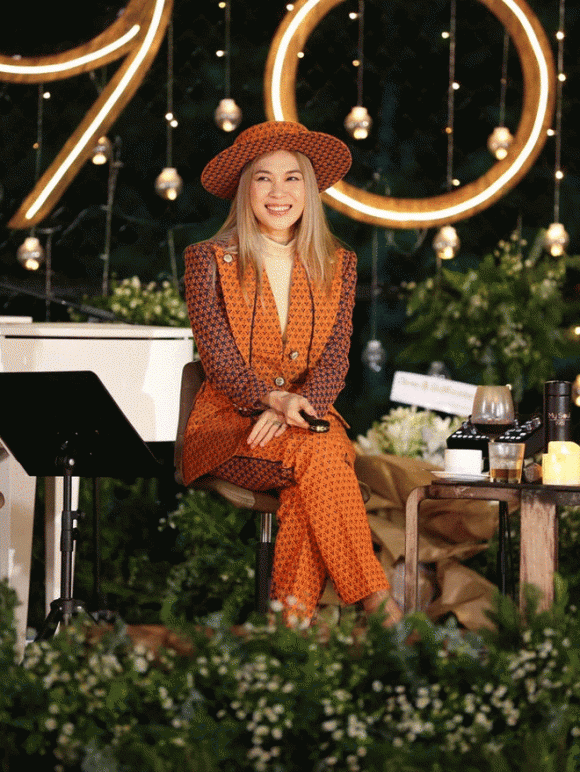 277233873_661349534954210_9008274748390041354_n.gif 0 ca sĩ mỹ tâm, mai tài phến, sao việt