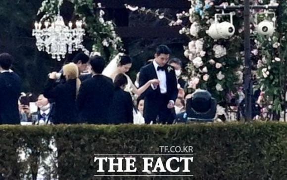 son ye jin, hyun bin, đám cưới hyun bin son ye jin, ảnh cưới hyun bin son ye jin, song joong ki, siêu xe đám cưới hyun bin son ye jin