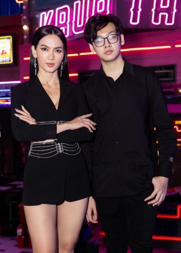 siêu mẫu Anh Thư, con trai siêu mẫu Anh Thư, sao Việt