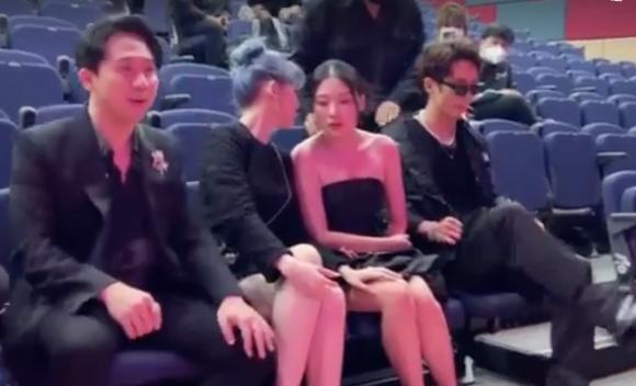 ca si hari won,nữ ca sĩ hari won,dien vien hari won,danh hài Trấn Thành,MC Trấn Thành, sao Việt