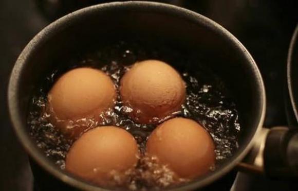 ăn trứng đúng cách, trứng luộc, món ngon mỗi ngày