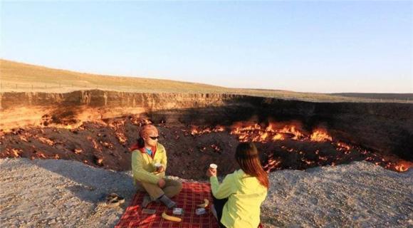cổng địa ngục, Turkmenistan, cổng địa ngục ở Turkmenistan