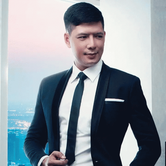 Nam diễn viên, Bình Minh, Doanh nhân Anh Thơ, Sao Việt