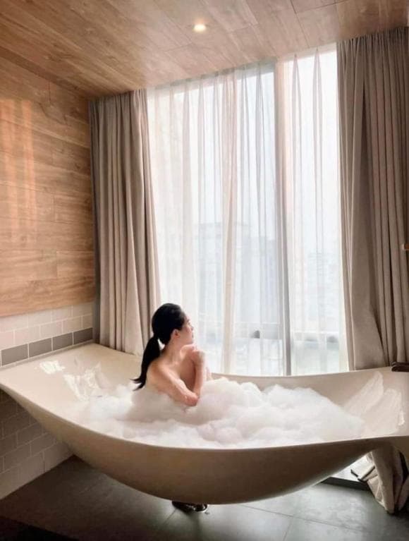 ca sĩ Bảo Thy, sao Việt
