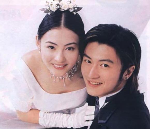 Ảnh cưới của anh với Trương Bá Chi