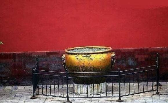 bồn nước, hỏa hoạn, tử cấm thành