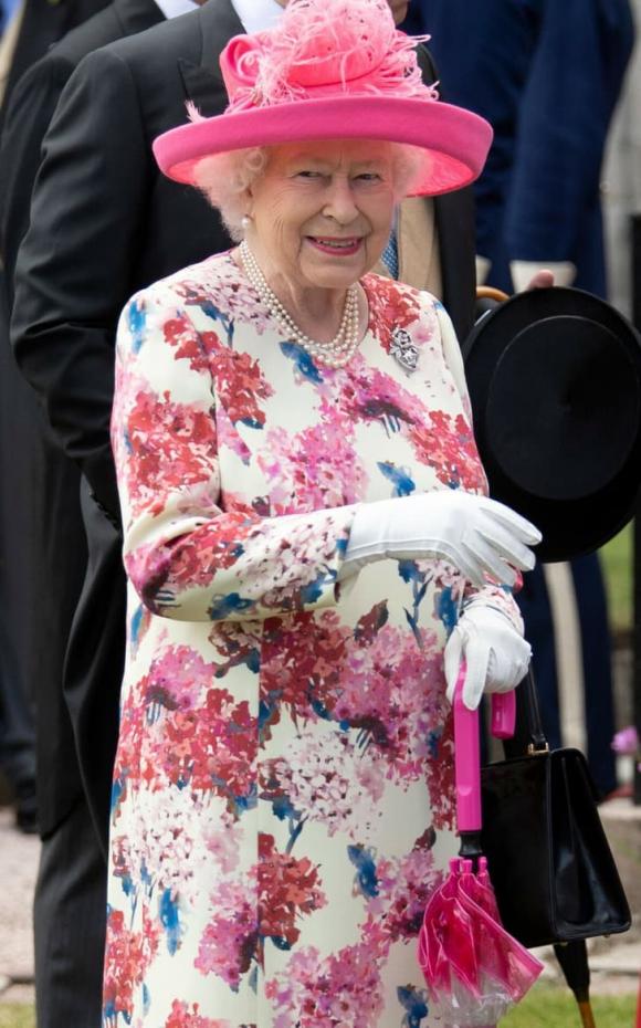 Nữ hoàng Elizabeth, trang phục Nữ hoàng Elizabeth, thời trang hoàng gia 