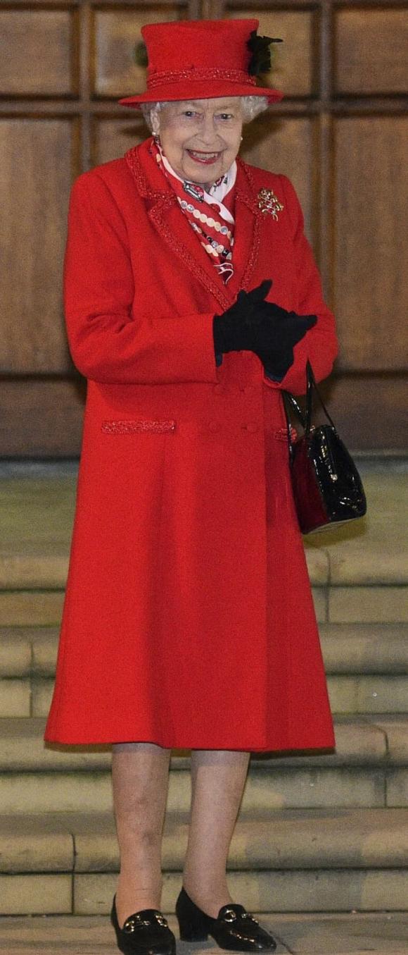 Nữ hoàng Elizabeth, trang phục Nữ hoàng Elizabeth, thời trang hoàng gia 
