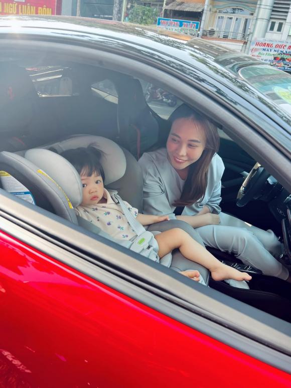 ,doanh nhân cường đô la,sao sĩ Đàm Thu Trang,sao Việt