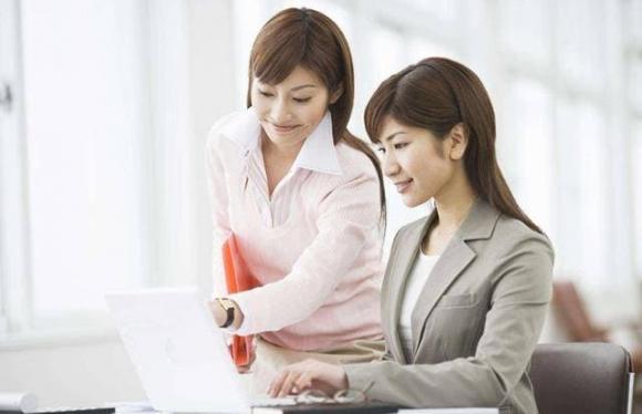 môi trường công sở, công sở, người trung thực có bị đồng nghiệp bắt nạt không