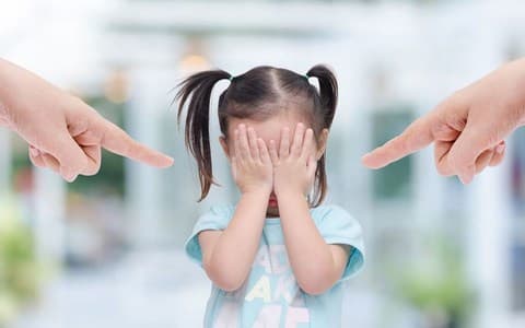 bố mẹ độc hại, Hoàng Anh Tú, cách chăm con 