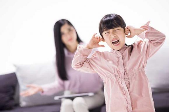 bố mẹ độc hại, Hoàng Anh Tú, cách chăm con 