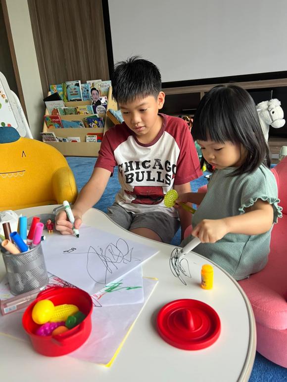 doanh nhân cường đô la,nữ ca sĩ đàm thu trang, con gái Cường Đô La, sao Việt