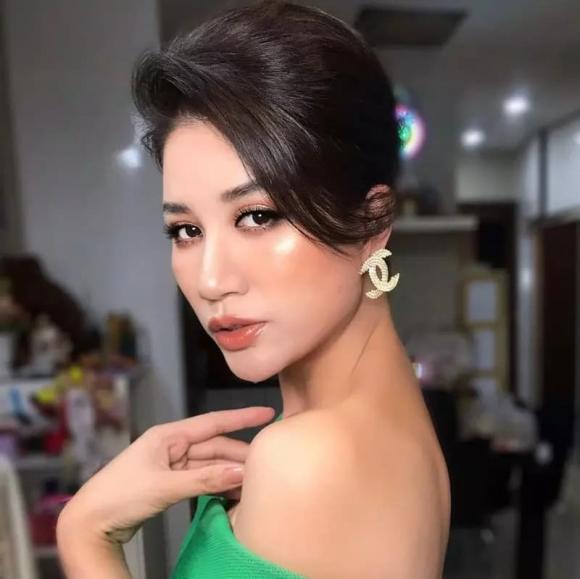 người mẫu Trang Trần, sao Việt